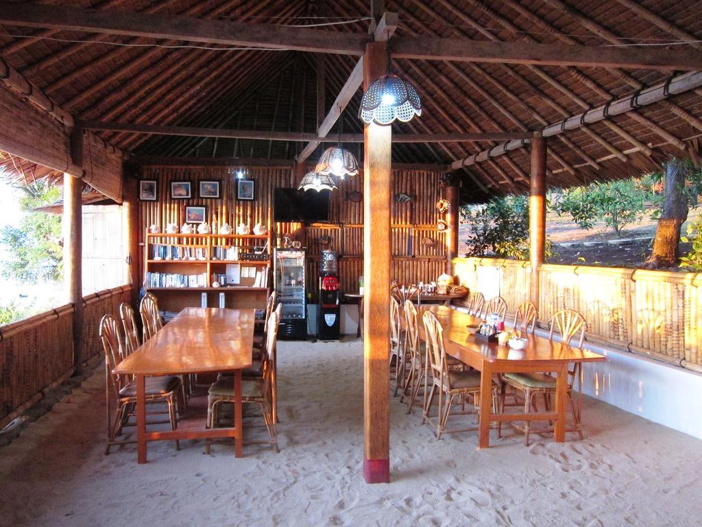Raja Laut Dive Resort ブナケン エクステリア 写真